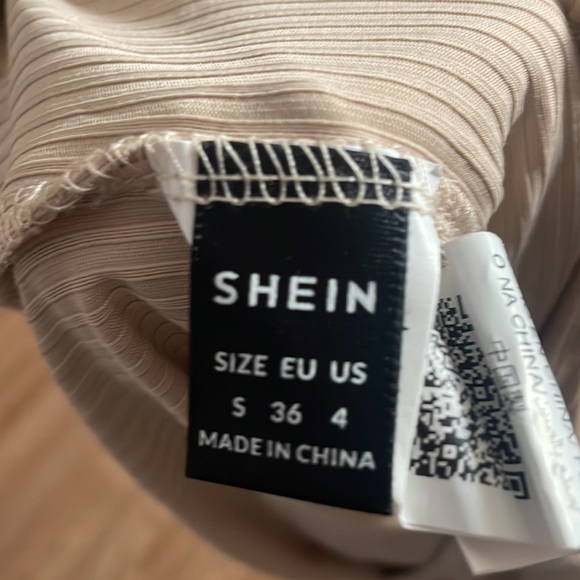 Women’s Long Sleeve Bodysuit - Picture 2 of 2